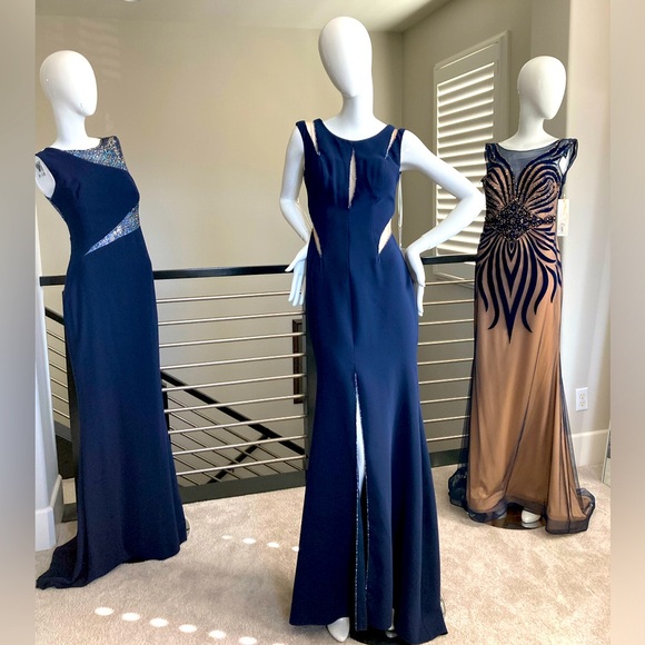 New elegant long dress with built-in bra. - Picture 1 of 9